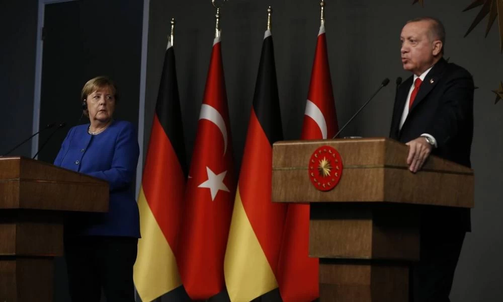 Ερντογάν σε Μέρκελ: "Η Ευρώπη είναι υπό την ομηρεία της Ελλάδας και της Κύπρου"